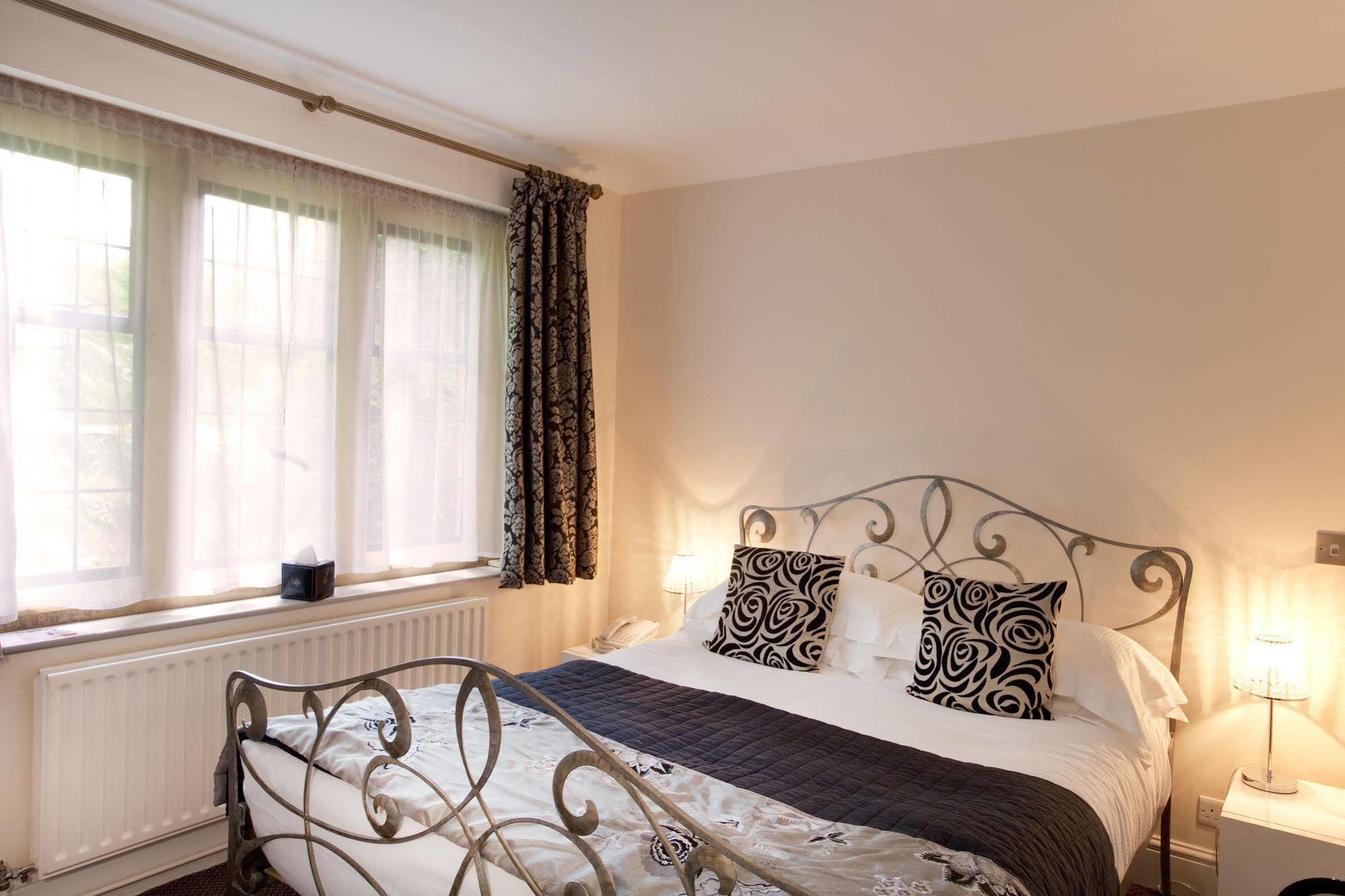Hotel The Dial House à Bourton-on-the-Water Extérieur photo